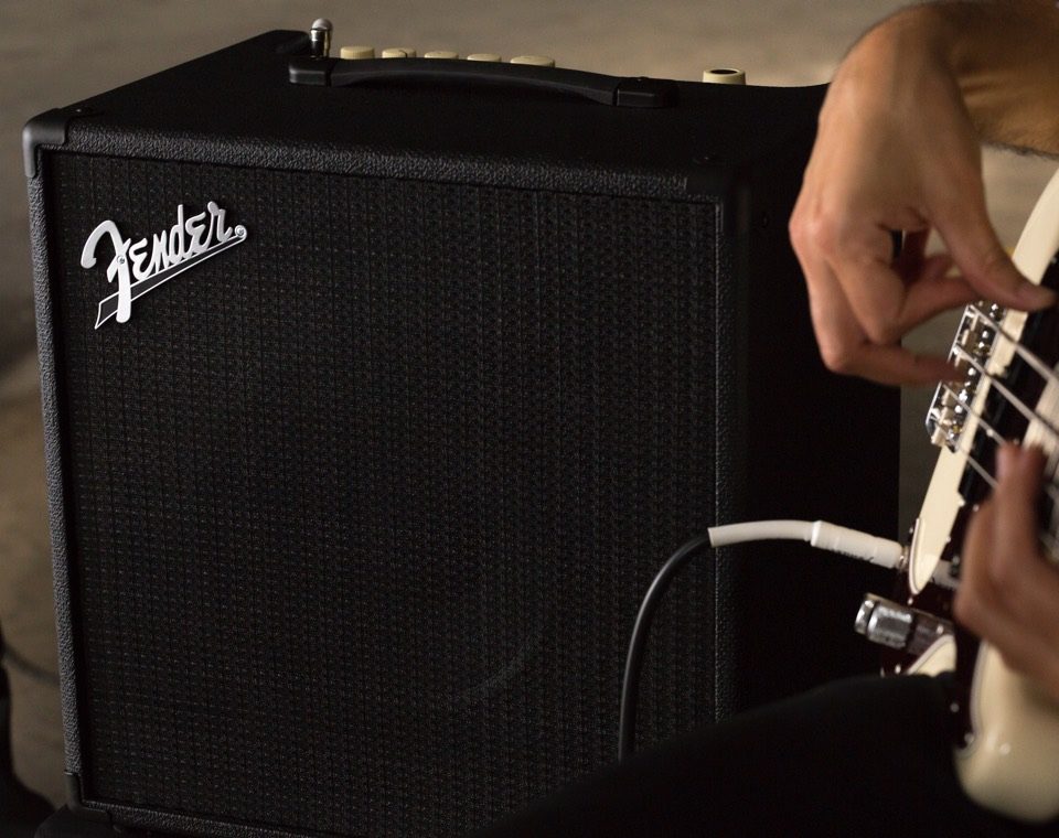 Amplificador bajo eléctrico Fender RUMBLE STUDIO 40 Duosonic